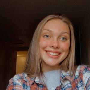 Meet your Posher, Carli